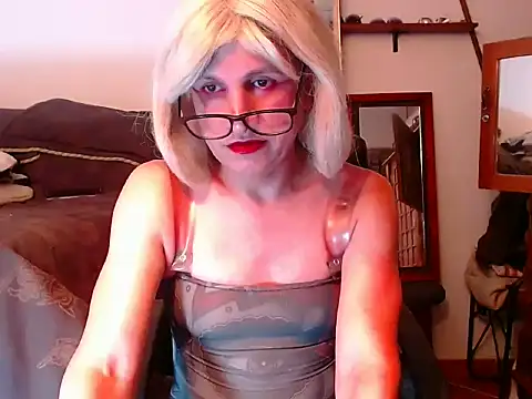 Snapshot of LorenJade chatting on 12, 6, 2026 LorenJade online show from 12, 6, 2026
