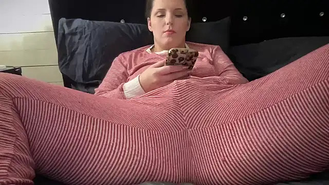 sexylilly69 online show from 28, 2, 2025