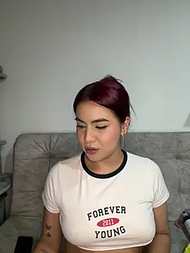 Zarah Blare online show from 4, 2, 2025