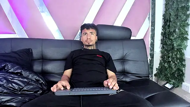 JuanCamiilo 66 online show from 20, 3, 2026