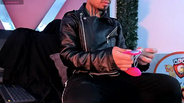 JuanCamiilo 66 online show from 25, 3, 2026