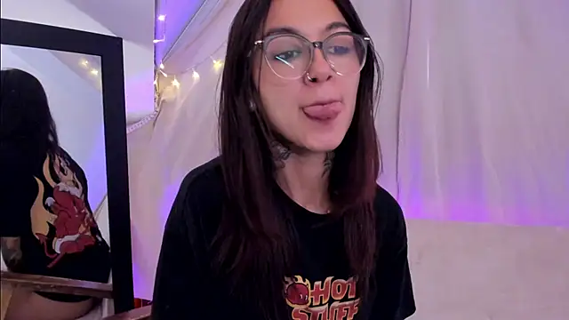 noemi foxxx online show from 25, 2, 2025