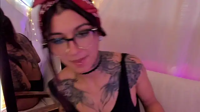 noemi foxxx online show from 26, 2, 2025