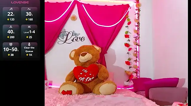 natashakissess online show from 5, 3, 2025