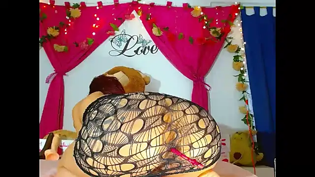 natashakissess online show from 6, 1, 2026