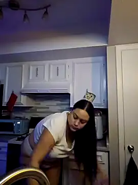 honeeyyy pot online show from 28, 1, 2025