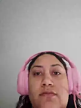 honeeyyy pot online show from 12, 3, 2025