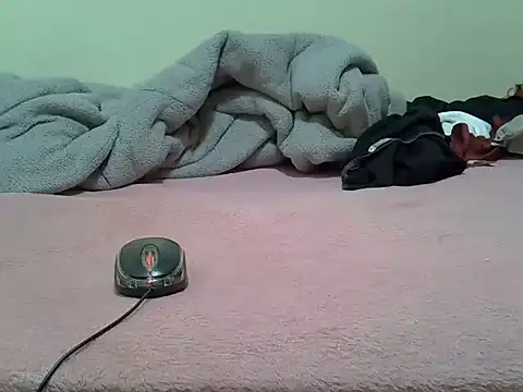 prettyviel online show from 15, 9, 2025