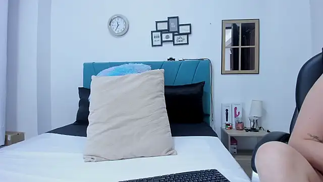 kamila lopez online show from 8, 2, 2026