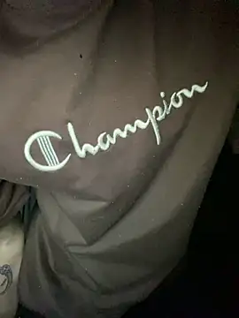 oguuxum online show from 5, 4, 2026