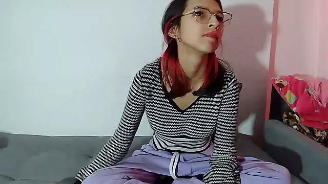 Katalleya jyj online show from 22, 1, 2025