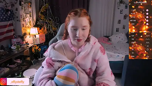 CallMeEffy1 online show from 13, 1, 2025