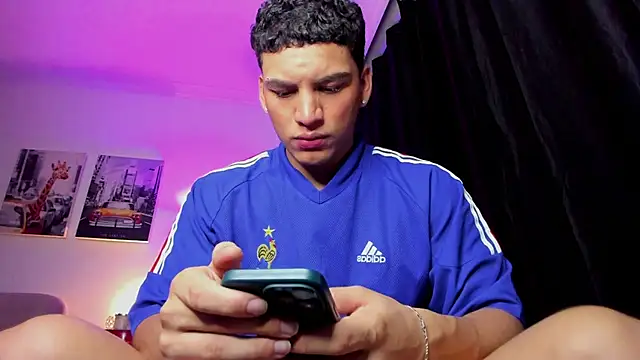 Curlblue online show from 2, 12, 2024