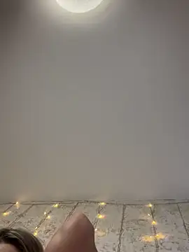 LadyLolyPop  online show from 8, 1, 2025