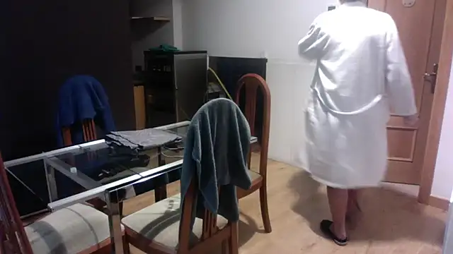 Snapshot of nakedalways999 chatting on 14, 12, 2024 nakedalways999 online show from 14, 12, 2024