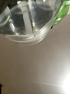 Snapshot of FrutenFratenR9 chatting on 19, 12, 2025 FrutenFratenR9 online show from 19, 12, 2025