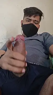 Pussy lover 33 online show from 14, 1, 2026