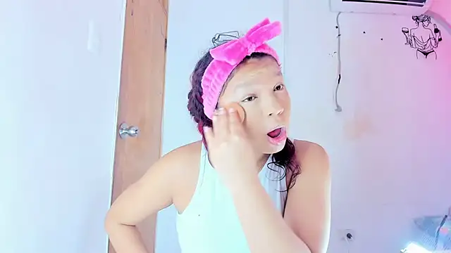 Emily Coper18 online show from 14, 3, 2026