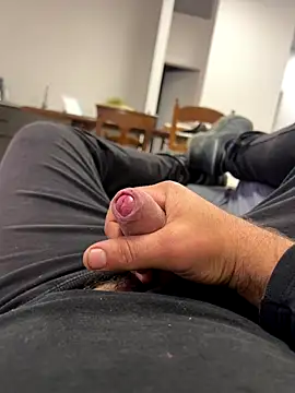 Angeloggaa online show from 4, 11, 2025