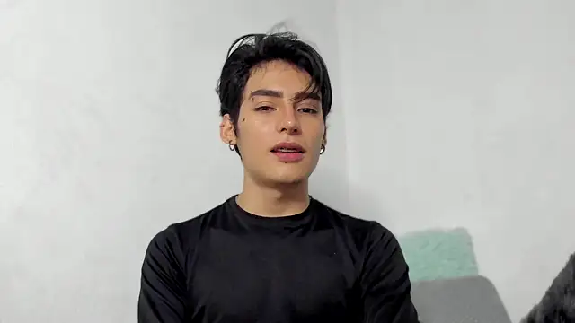 Snapshot of sebas_rose chatting on 14, 12, 2024 sebas rose online show from 14, 12, 2024