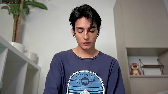 Snapshot of sebas_rose chatting on 19, 12, 2024 sebas rose online show from 19, 12, 2024