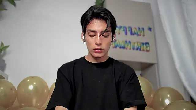 Snapshot of sebas_rose chatting on 23, 12, 2024 sebas rose online show from 23, 12, 2024