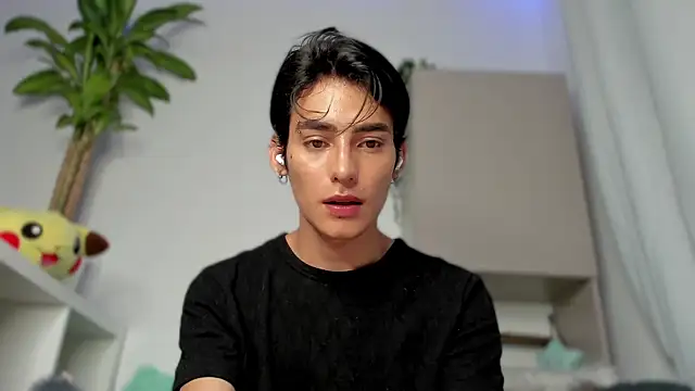 Snapshot of sebas_rose chatting on 10, 1, 2025 sebas rose online show from 10, 1, 2025