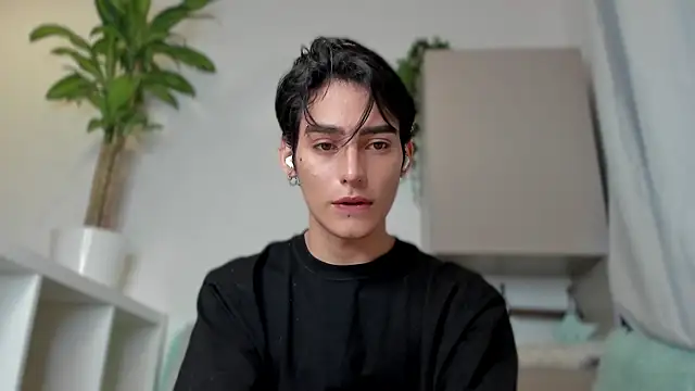 Snapshot of sebas_rose chatting on 11, 1, 2025 sebas rose online show from 11, 1, 2025