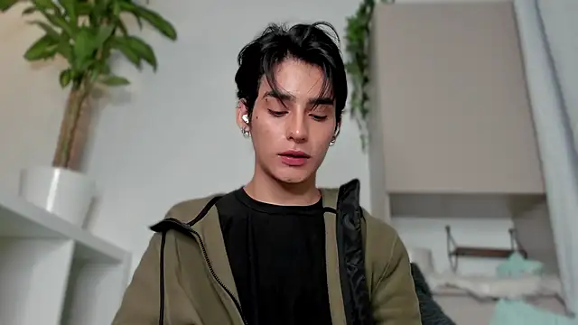 Snapshot of sebas_rose chatting on 26, 1, 2025 sebas rose online show from 26, 1, 2025