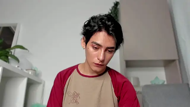 Snapshot of sebas_rose chatting on 13, 2, 2025 sebas rose online show from 13, 2, 2025