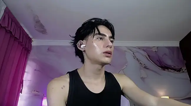 Snapshot of sebas_rose chatting on 10, 3, 2025 sebas rose online show from 10, 3, 2025