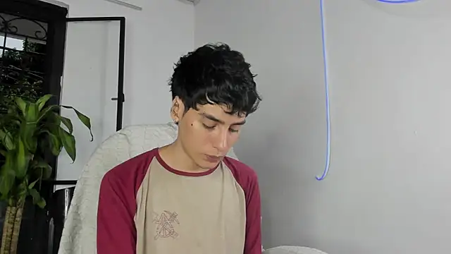 Snapshot of sebas_rose chatting on 23, 9, 2025 sebas rose online show from 23, 9, 2025