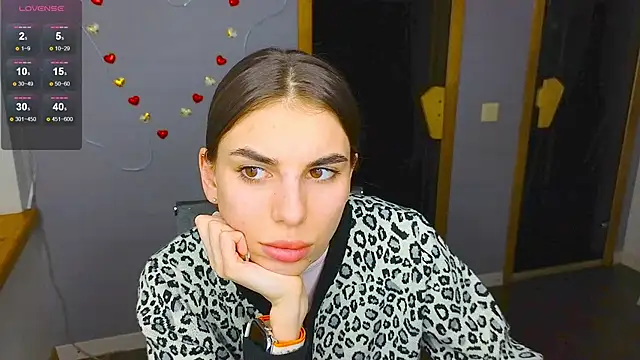 EmmyGreans online show from 26, 2, 2025