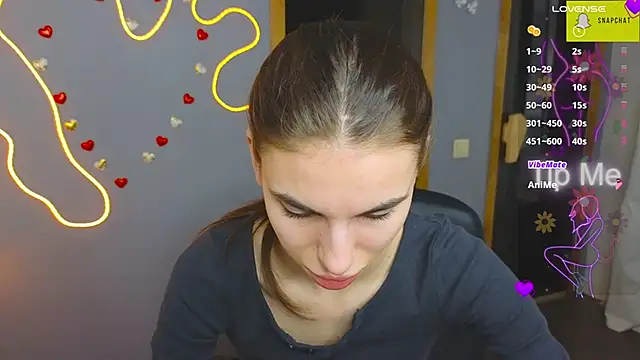 EmmyGreans online show from 17, 3, 2025