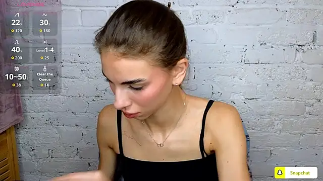 EmmyGreans online show from 3, 10, 2025