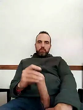 leon3875 online show from 4, 12, 2024