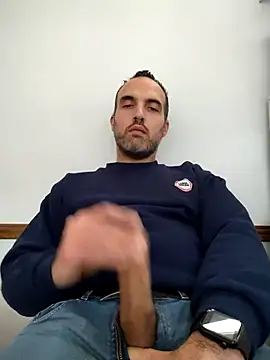 leon3875 online show from 14, 10, 2025