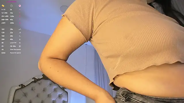 Mara Betancurt online show from 14, 3, 2026