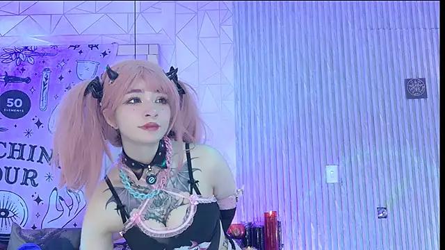 Snapshot of zephirahabney chatting on 5, 12, 2025 zephirahabney online show from 5, 12, 2025