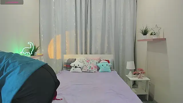 Snapshot of TiffanyBatson chatting on 5, 12, 2024 TiffanyBatson online show from 5, 12, 2024