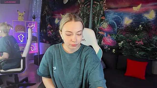 Snapshot of TiffanyBatson chatting on 20, 12, 2024 TiffanyBatson online show from 20, 12, 2024