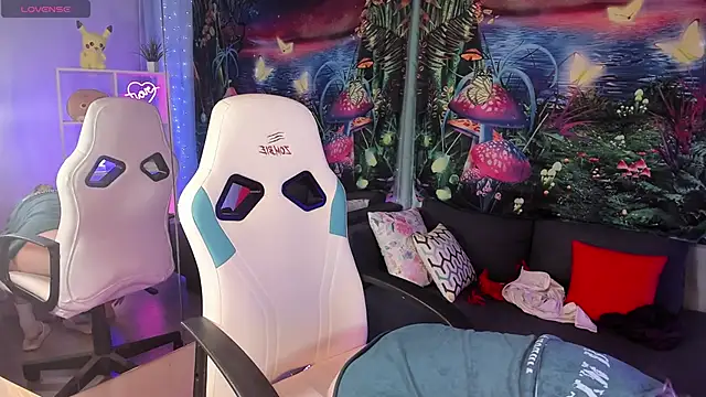 Snapshot of TiffanyBatson chatting on 21, 12, 2024 TiffanyBatson online show from 21, 12, 2024