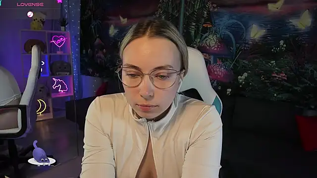 Snapshot of TiffanyBatson chatting on 22, 1, 2025 TiffanyBatson online show from 22, 1, 2025