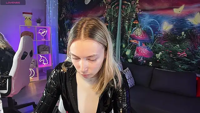 Snapshot of TiffanyBatson chatting on 23, 2, 2025 TiffanyBatson online show from 23, 2, 2025