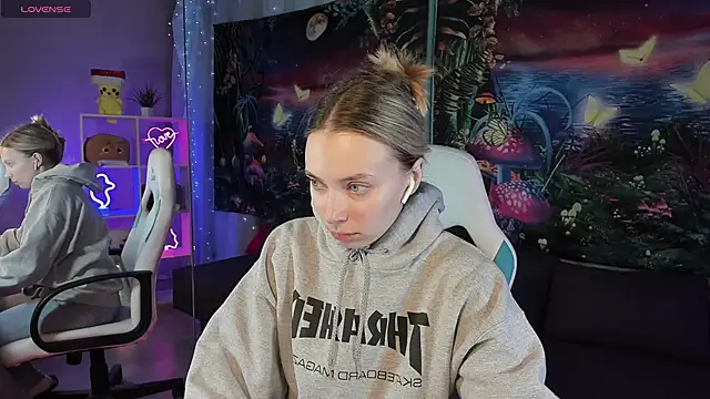 Snapshot of TiffanyBatson chatting on 25, 2, 2025 TiffanyBatson online show from 25, 2, 2025