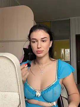 Julietta a online show from 25, 11, 2025