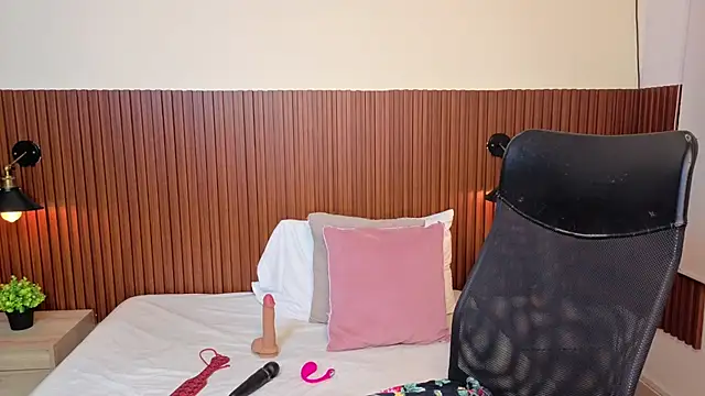 chanel brunette online show from 19, 2, 2026