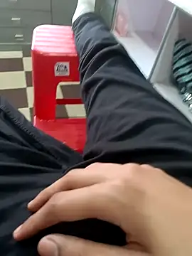 HeftyTheory7 online show from 4, 12, 2025