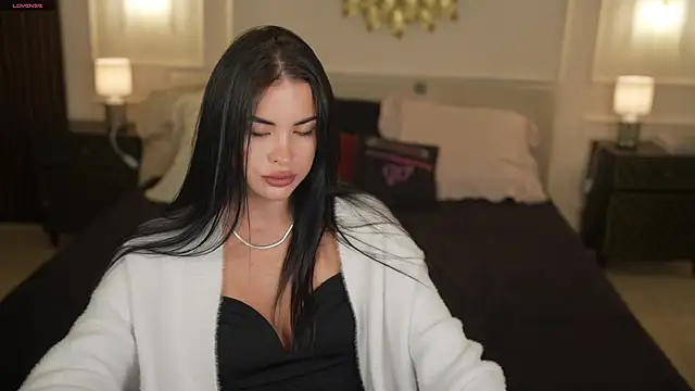 Tina Breeze online show from 11, 7, 2026