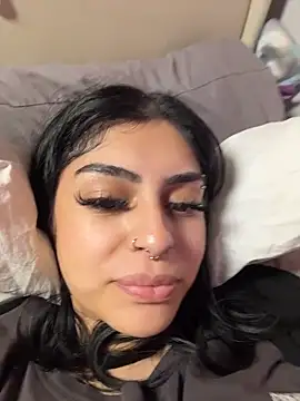 ThickerThanYoBitch online show from 14, 10, 2025